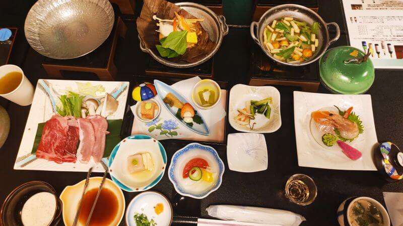 旅館の夕食