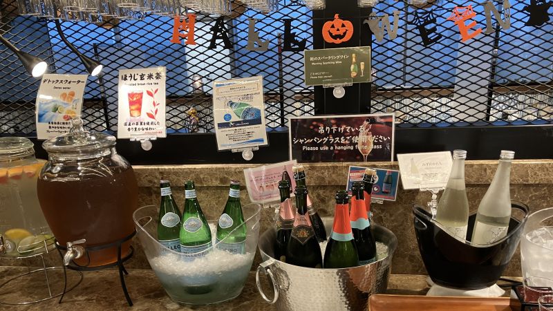 センチュリーマリーナ函館の朝食「スパークリングワインと冷酒」