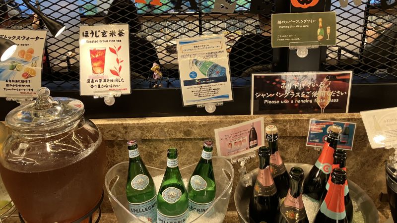 センチュリーマリーナ函館の朝食「スパークリングワインとドリンク」