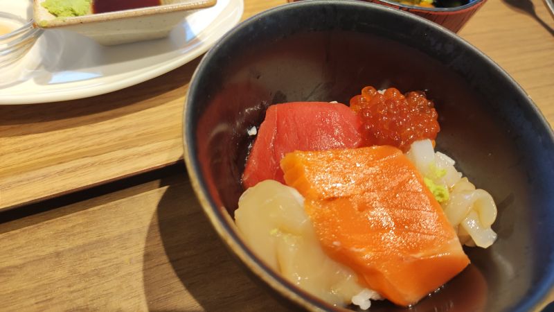 センチュリーマリーナ函館の朝食「海鮮丼」
