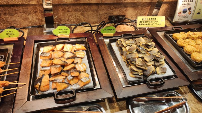 センチュリーマリーナ函館の朝食「焼き魚2種」