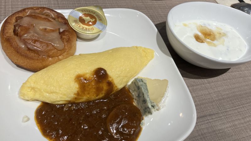 センチュリーマリーナ函館の朝食、盛り付けた洋食