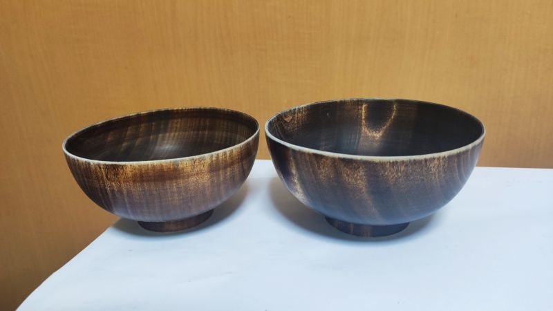 12年間使い込んだ栃の木のお椀2つ