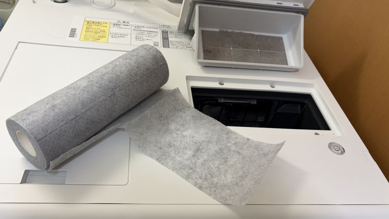 無印良品の掃除シートを使いやすいように半分にカットした様子。